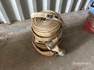 Quantity of (4) 2 in - 1.5 in Schlauchleitungen