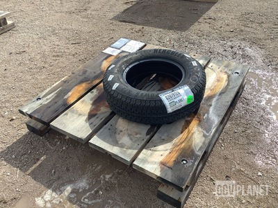 Hercules ST205/75R15 Tire