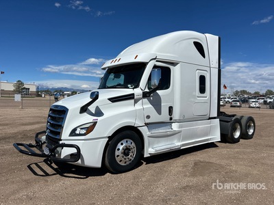 2021 Freightliner Cascadia 126 6x4 T/A Sleeper Truck Tractor