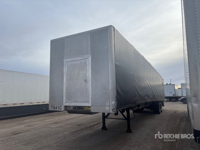 2017 Reitnouer 53 ft T/A Curtain Side Trailer