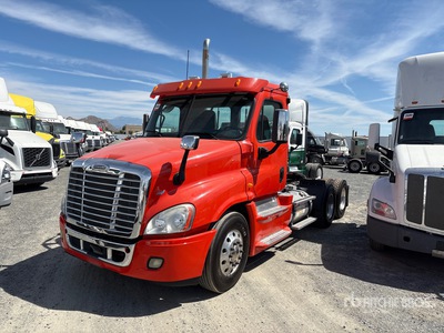 2014 Freightliner Cascadia 125 6x4 T/A Day Cab Truck Tractor