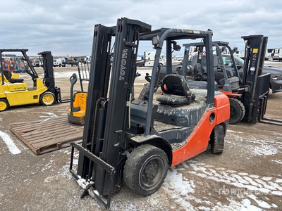 2018 Toyota 8FDU30 Forklift (Inoperable)