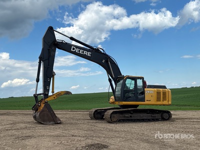 2012 John Deere 240D Tracked Excavator