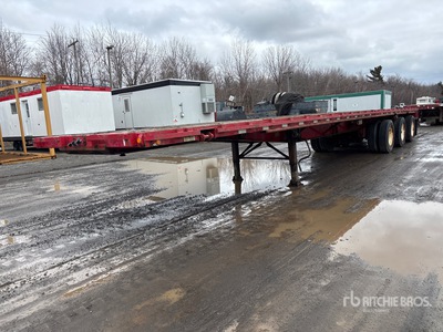 2000 Doepker 48 ft Tri/A Flatbed Trailer