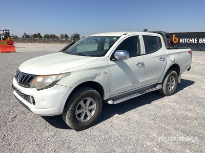 2017 Mitsubishi L200 4x4 Crew Cab Camioneta / Pickup