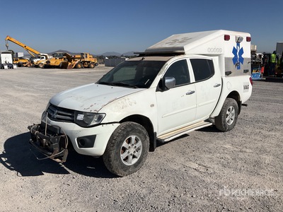 2012 Mitsubishi L200 4x4 Camioneta / Pick-up (Inoperable)
