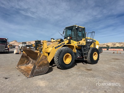 2014 Komatsu WA380-7 Pala gommata