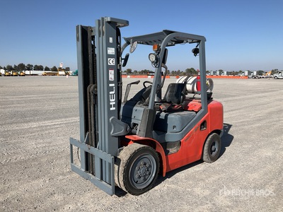 Heli CPYD30 6600 lb Montacargas / Carretilla Elevadora Eléctrica