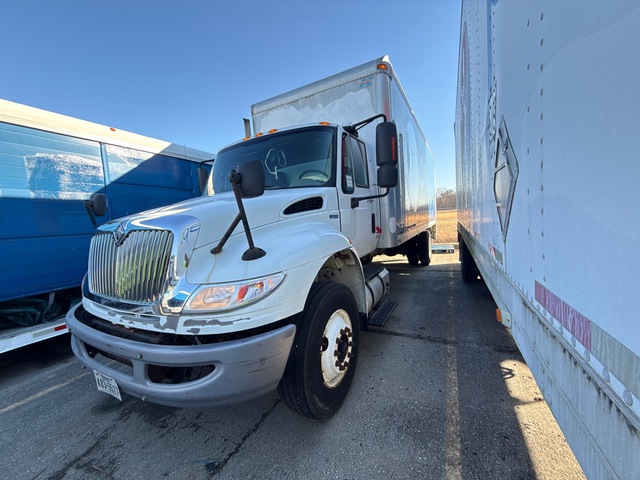 2010 International 4300 SBA 4x2 Van Truck
