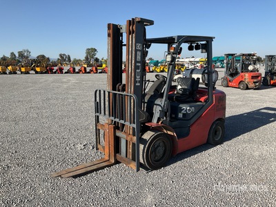 Heli CPYD35-RC1H 7700 lb Montacargas / Forklift