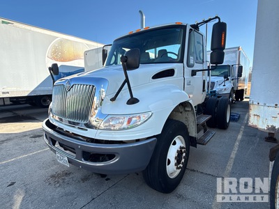 2007 International 4400 4x2 2-Achs Sattelzugmaschine