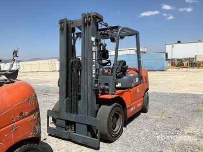 Heli CPYD25-TY5 11000 lb Montacargas / Forklift (Inoperable)