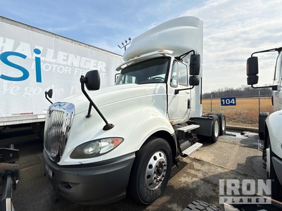 2010 International ProStar 6x4 トラックトラクター（T/A） (Inoperable)