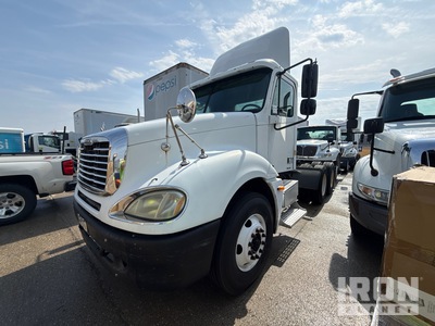 2006 Freightliner Columbia 120 6x4 トラックトラクター（T/A） (Inoperable)