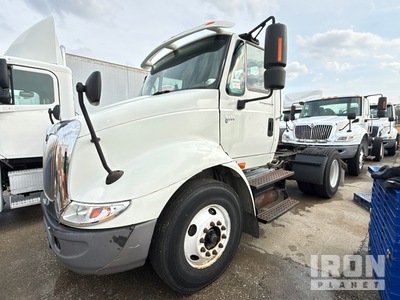 2007 International 8600 4x2 S/A Day Cab Truck Tractor (Inoperable)