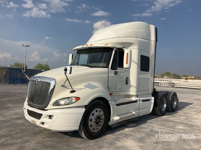2017 International ProStar 6x4 Tractocamion con Dormitorio / T/A Slaapcabine Trekker