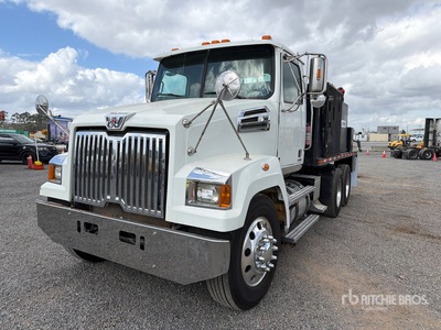 2017 Western Star 4700 6x4 Lube Truck