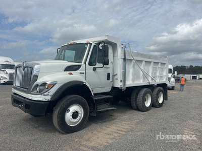 2012 International 7400 6x4 を見 Dump Truck