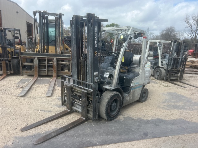 2018 UniCarriers PF60 5800 lb Pneumatic Tire Forklift