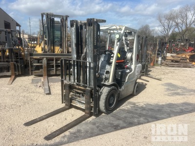 2018 UniCarriers PF60 5800 lb Pneumatic Tire Forklift