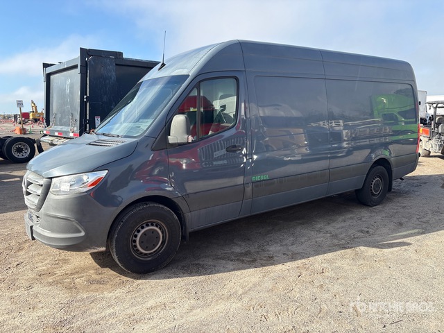 WD4PF1CD2KP142108 2019 photo no. 1