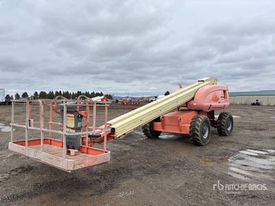 2001 JLG 600S 4WD Gasoline Telescopic Boom Lift