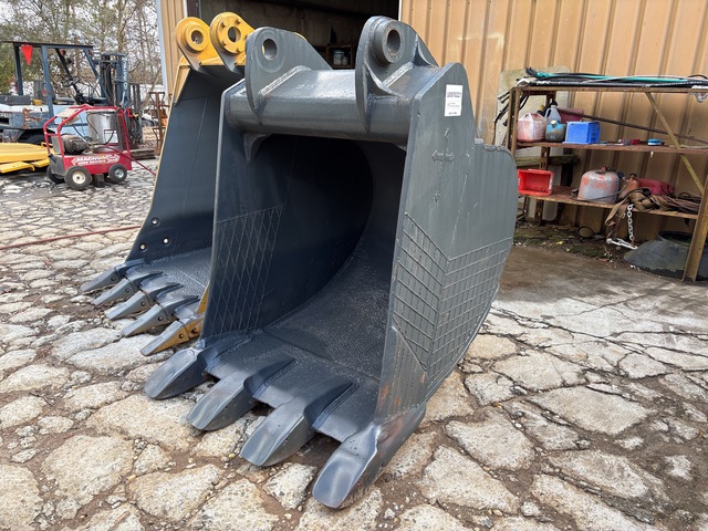 42 in Digging Excavator Bucket