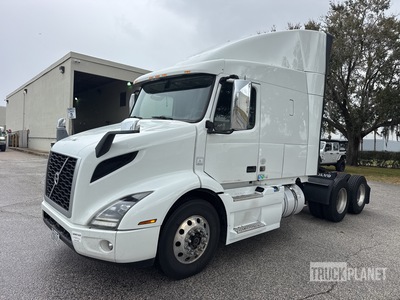 2020 Volvo VNR 6x4 T/A Sleeper Truck Tractor