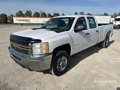 2014 Chevrolet Silverado 2500HD 4x4 Crew Cab Pickup