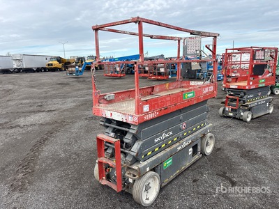 2016 Skyjack SJ3226 Electric منصة رفع متحركة