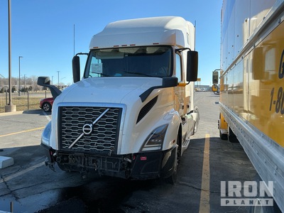 2023 Volvo VNL 760 6x4 Cabeza Tractora Cabina Dormitorio (Inoperable)