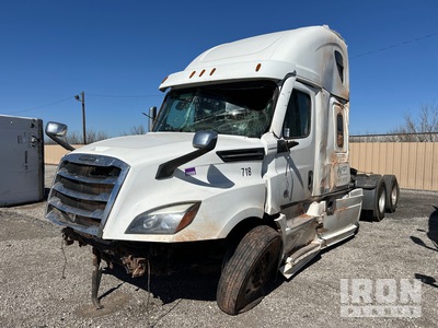 2022 Freightliner Cascadia 6x4 Cabeza Tractora Cabina Dormitorio (Inoperable)