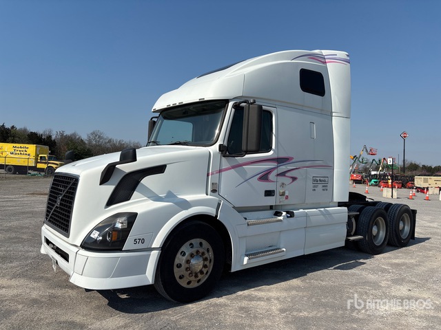 2012 Volvo VNL670 6x4 T/A Sleeper Truck Tractor