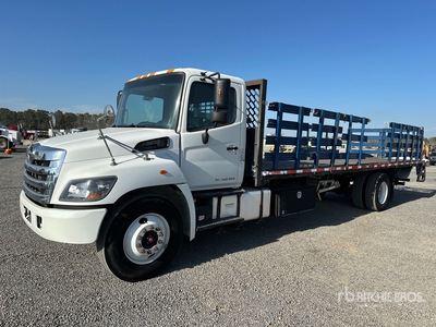 2018 Hino 338 4x2 Flatbed Truck