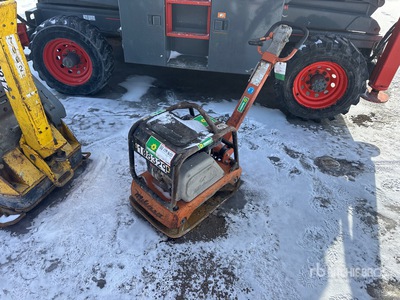 MQ MVH150VGH Reversible Vibratory Plate Compactor