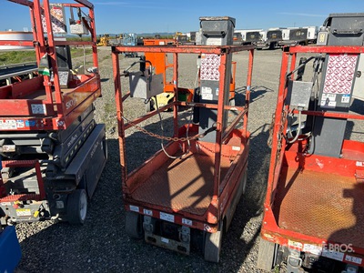 2013 Skyjack 1230es Vertical Mast Lift