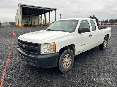 2011 Chevrolet Silverado 1500 4x4 Extended Cab Pickup