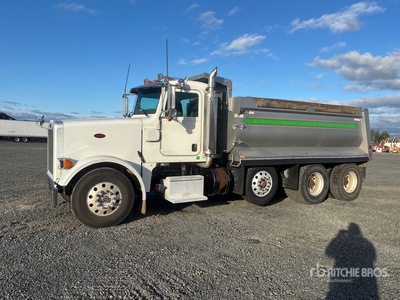 2007 Peterbilt 378 8x4 Tri/A Dump Truck