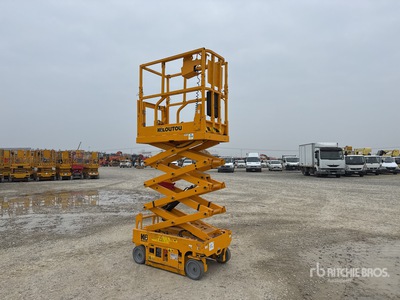 2020 Genie GS1330M Electric Scissor Lift