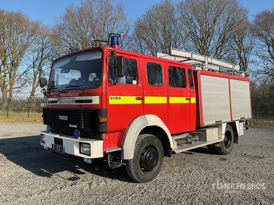 1986 Iveco Magrius 4x4 Crew Cab TLF16/25 Camión de bomberos