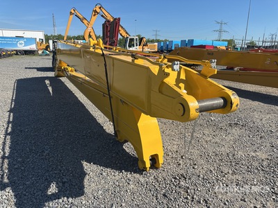 2025 18 M Long Reach Boom & Stick w/ Excavator Bucket - Fits Komatsu PC220 & PC240 (Unused)
