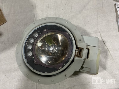CEF Industries 8555M9 Retractable Landing Light