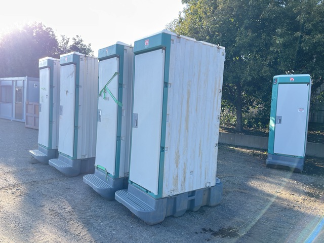 Quantity of (4) 2011 年 Hamanetsu TU-V1F4 Portable Toilet Quantity of (4) 2011 年 Hamanetsu TU-V1F4 Portable Toilet