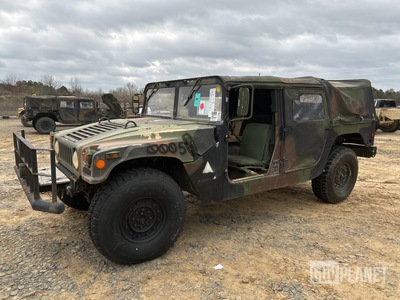 AM General M1097R1 HMMWV 4 Door Soft Top w/Truck Body