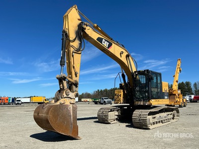 2013 Cat 328DL CR حفارة بجنزير