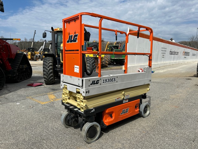 2015 JLG 1930 ES Electric Scissor Lift 2015 JLG 1930 ES Electric Scissor Lift