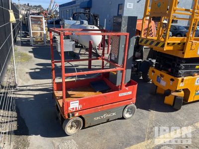 2017 Skyjack SJ16 Vertical Mast Lift (Inoperable)