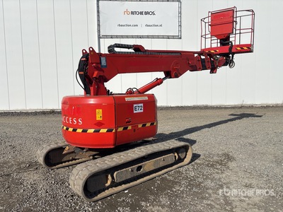 2011 Hitachi HX99B-2 Crawler Diesel Teleskoparbeitsbühne