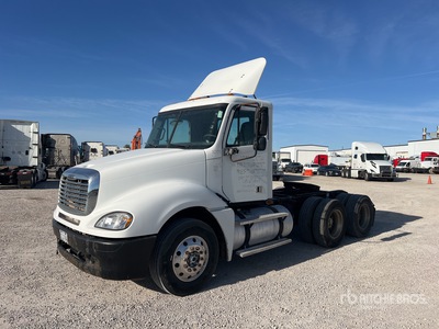 2006 Freightliner Columbia 120 6x4 T/A Dagcabine Trekker