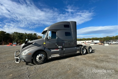 2020 Volvo VNL760 6x4 T/A Sleeper Truck Tractor